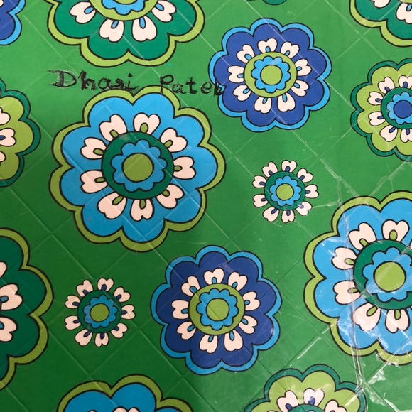 Meet your Posher, Dhari - Picture 1 of 1